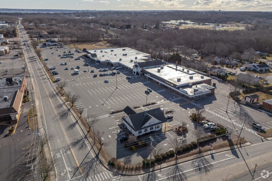 More Photos Of 6-36 Gooding Ave, Bristol Unknown For Lease