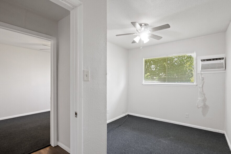 More Photos Of 8114 Stedman St, Houston Apartments For Sale