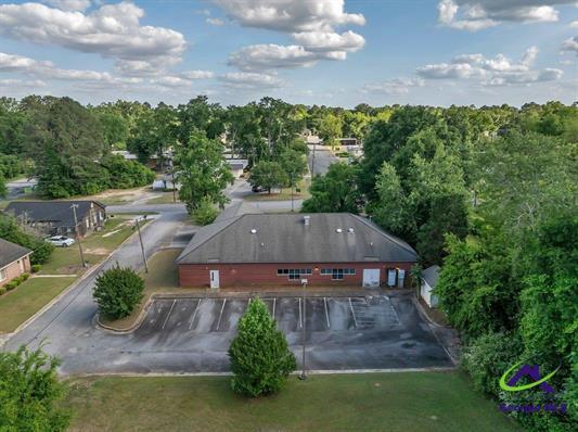 More Photos Of 114 Devaughn Ave, Montezuma Medical For Sale