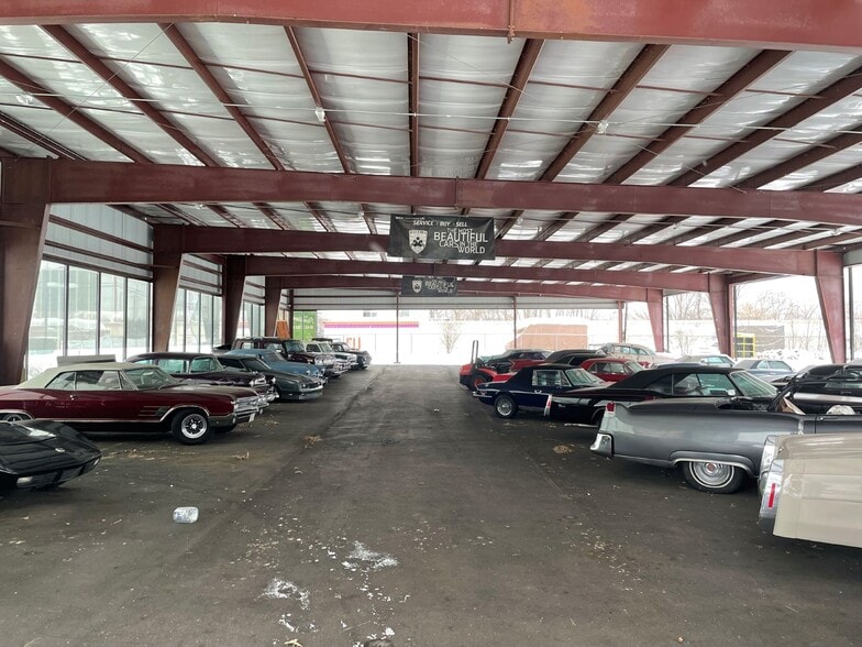 More Photos Of 4200 E Main St, St Charles Auto Dealership For Sale