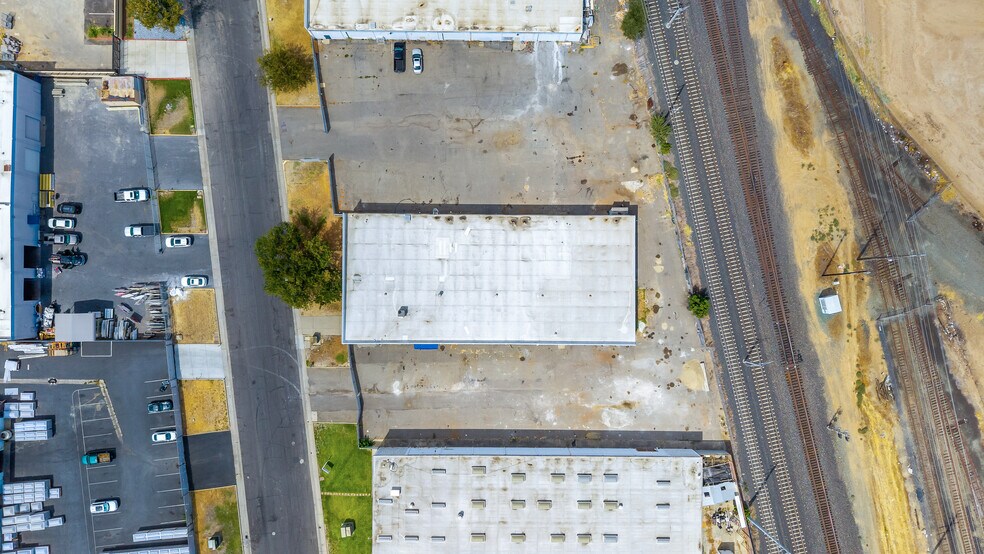 More Photos Of 6155 27th St, Sacramento Warehouse For Lease
