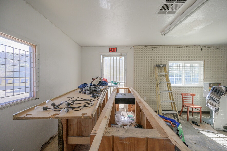 More Photos Of 1770 Highway 95, Bullhead City Specialty For Sale