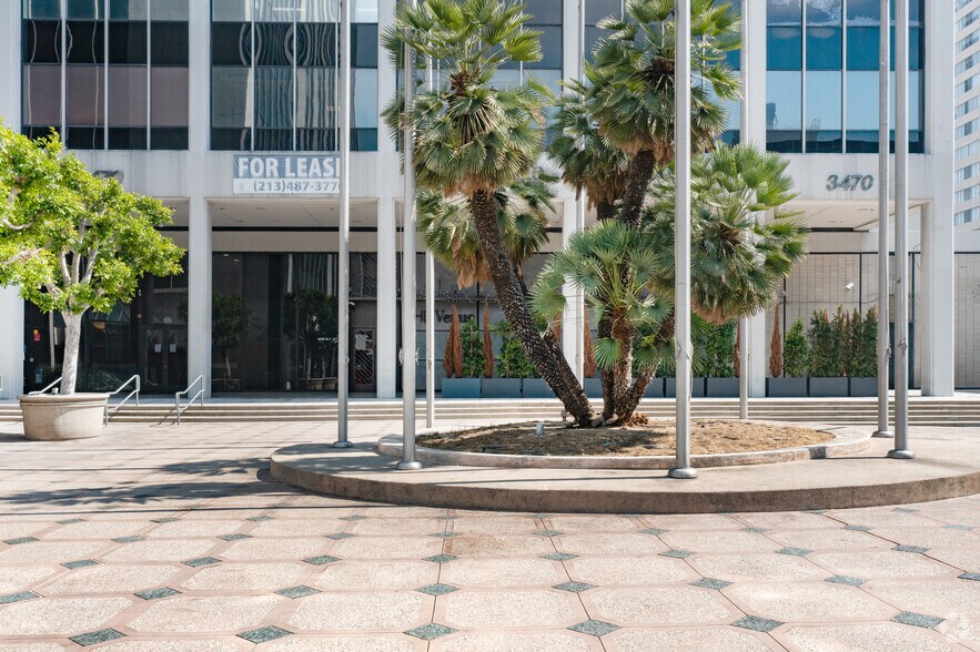 More Photos Of 3470 Wilshire Blvd, Los Angeles Office For Sale