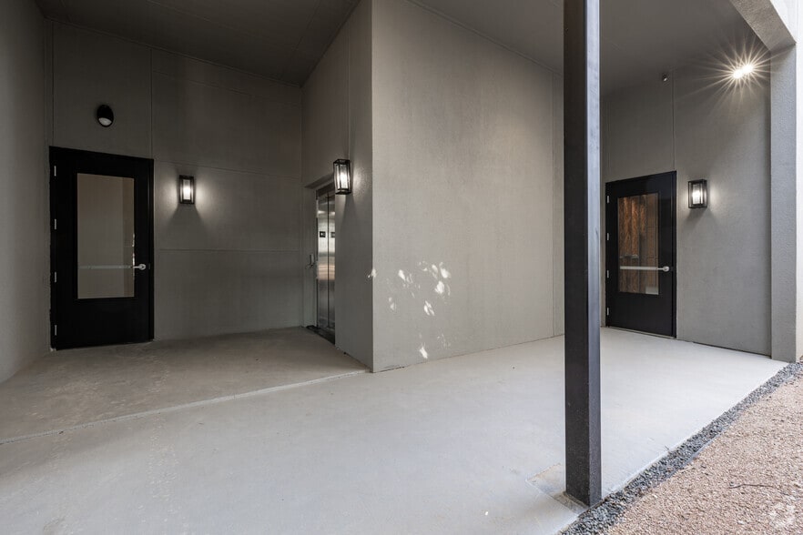 More Photos Of 415 E Cevallos St, San Antonio Restaurant For Lease