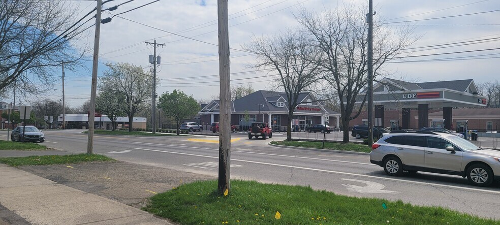 More Photos Of 122 W William St, Delaware Freestanding For Sale