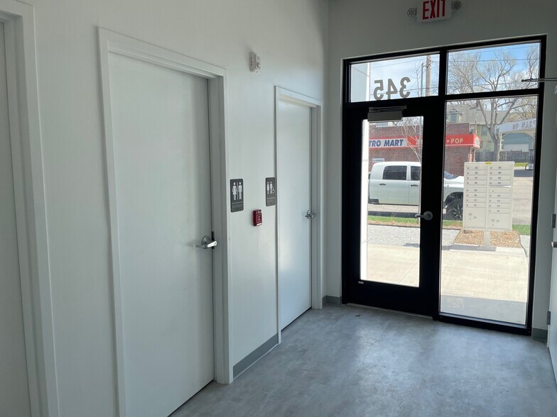 More Photos Of 335 N 23rd St, Lincoln Storefront Retail Residential For Lease