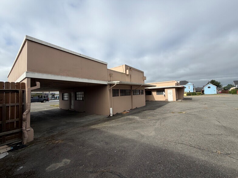 More Photos Of 874 Main St, Fortuna Office For Sale