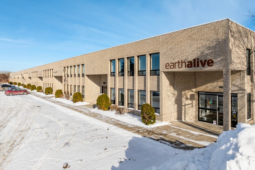 More Photos Of 9681-9725 Rue Clément, Montréal Unknown For Lease