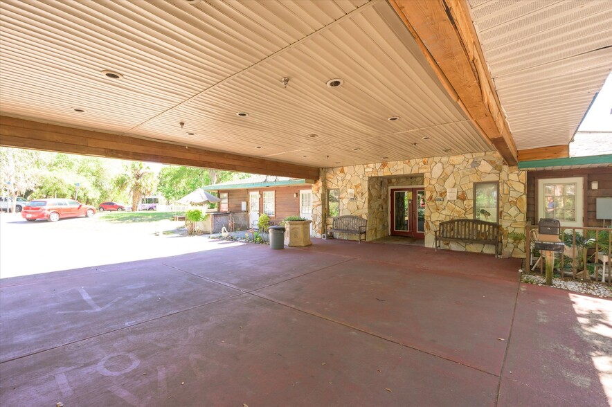More Photos Of 7435 Plathe Rd, New Port Richey Assisted Living For Sale