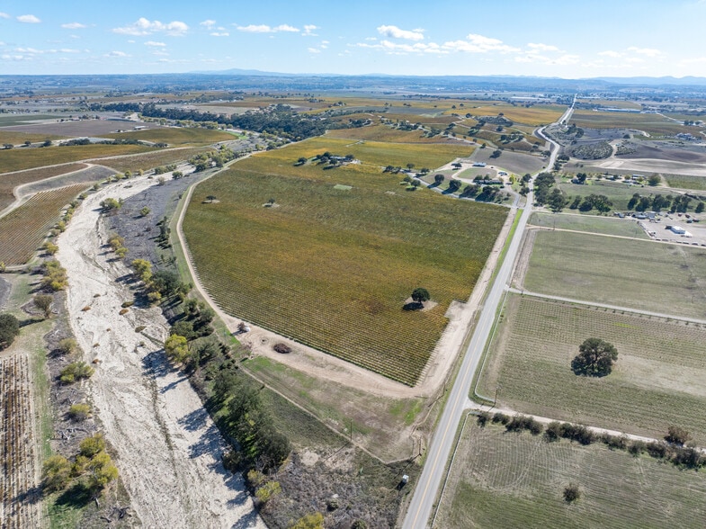 More Photos Of 7790 Airport Rd, Paso Robles Land For Sale