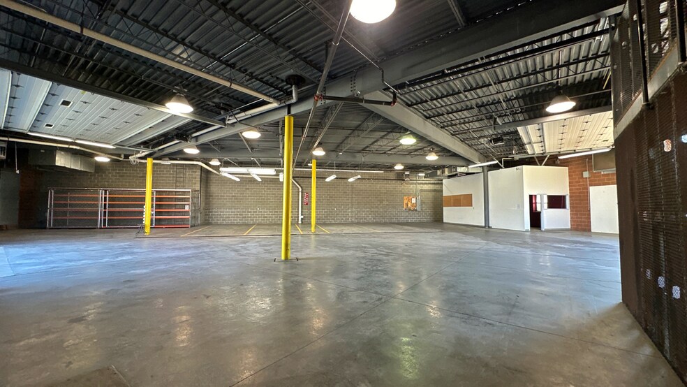 More Photos Of Pippin Rd @ Adams Rd, Cincinnati Unknown For Lease