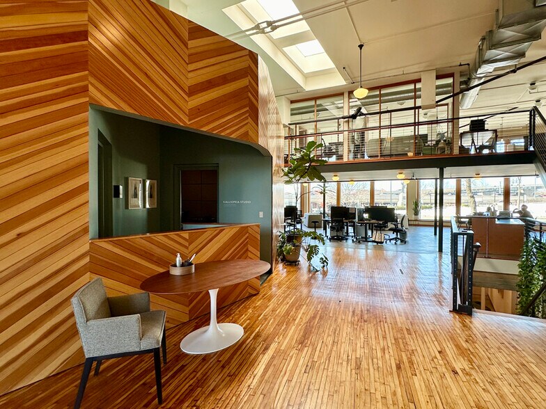 More Photos Of 1619 Hennepin Ave, Minneapolis Office For Lease