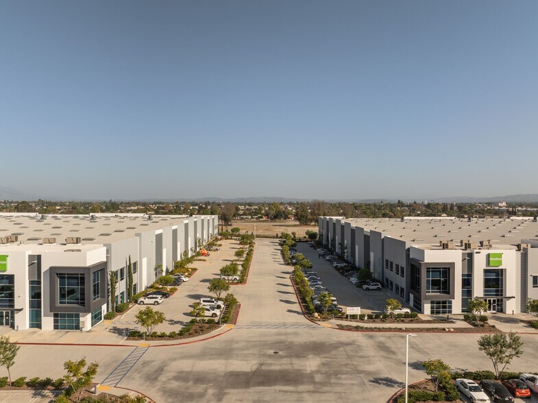 More Photos Of 4200-4250 Shirley Ave, El Monte Distribution For Lease