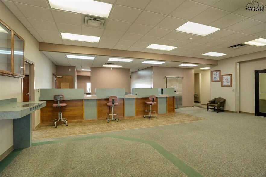 More Photos Of 2618 Old Iowa Park Rd, Wichita Falls Bank For Sale