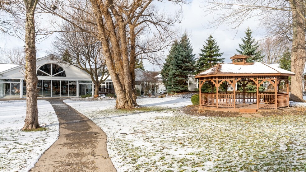 More Photos Of 271 Columbia Ave, Depew Lodge Meeting Hall For Sale