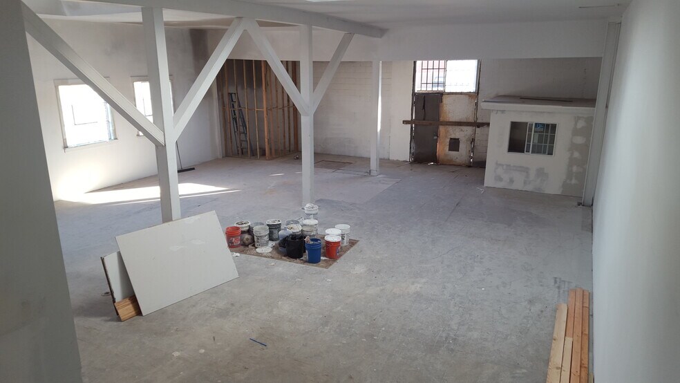 More Photos Of 3407 Slauson Ave, Maywood Warehouse For Lease