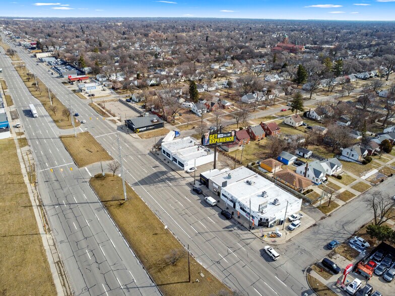 More Photos Of 12744 E 8 Mile Rd, Detroit General Retail For Sale