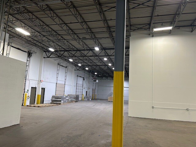 More Photos Of 6900-6918 Fairfield Business Dr, Fairfield Warehouse For Lease
