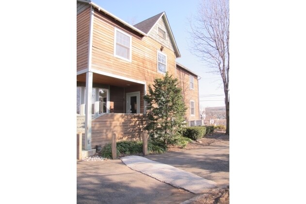 More Photos Of 390 Commerce Dr, Fort Washington Coworking Space