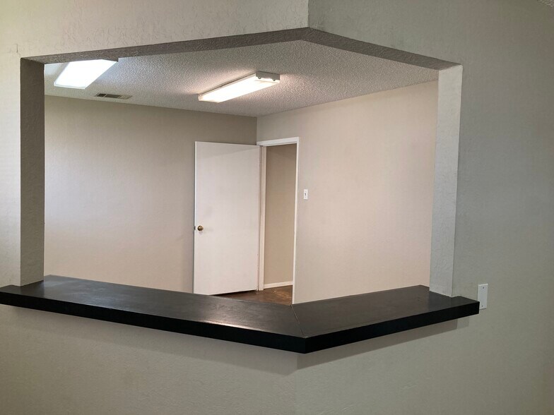 More Photos Of 40211 Industrial Park Cir, Georgetown Warehouse For Lease