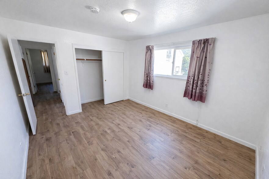 More Photos Of 2015 Hearst Ave, Berkeley Apartments For Sale