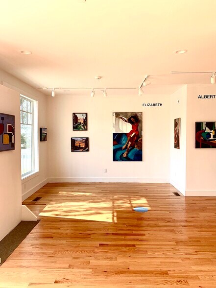 More Photos Of 87 S Euclid Ave, Montauk Freestanding For Lease