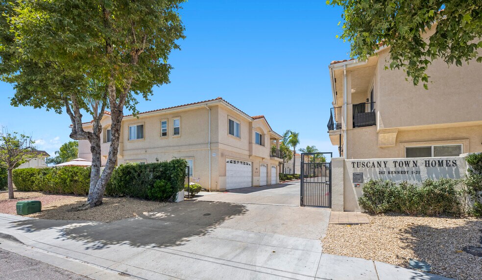 More Photos Of 242 Kennedy St, Chula Vista Apartments For Sale