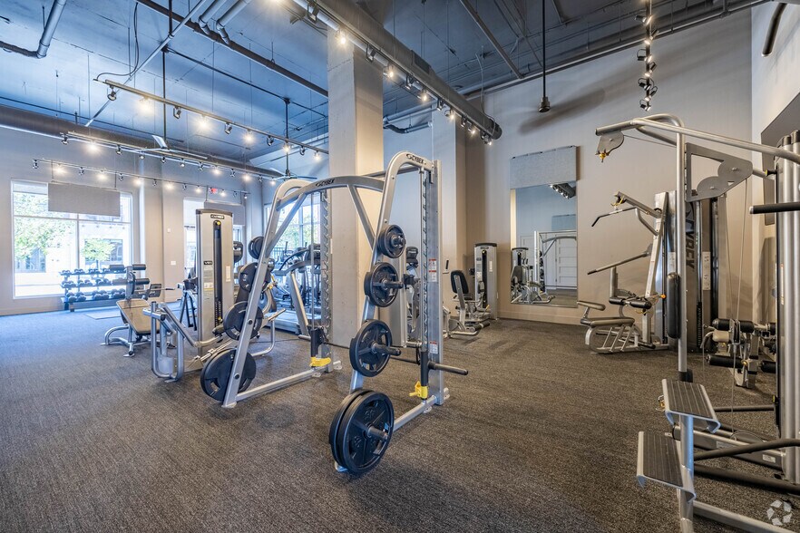 More Photos Of 5829 Madison Rd, Cincinnati Apartments For Lease