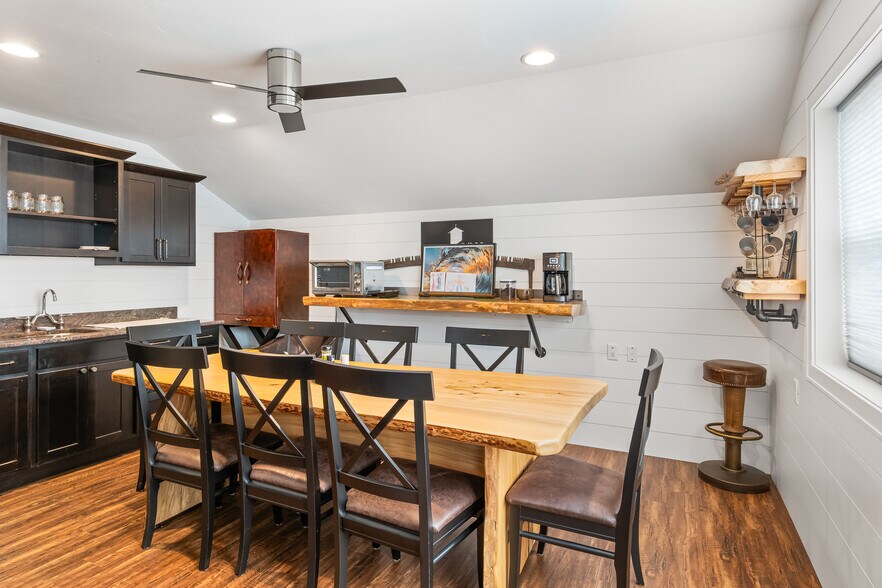 More Photos Of W1726 North Street, Green Lake Flex For Sale