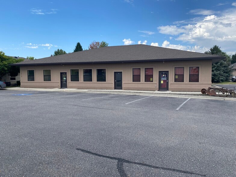 Primary Photo Of 1070 W Main St, Middleton Office For Lease