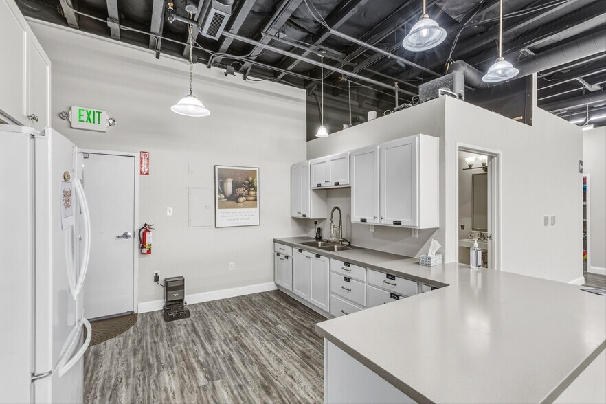 More Photos Of 460 W Main St, Fernley Freestanding For Sale