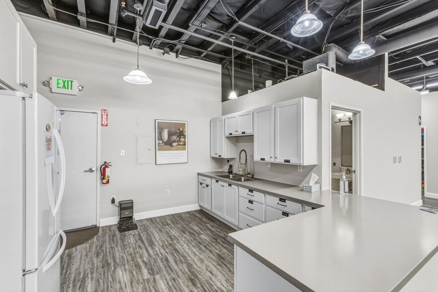 More Photos Of 460 W Main St, Fernley Freestanding For Sale