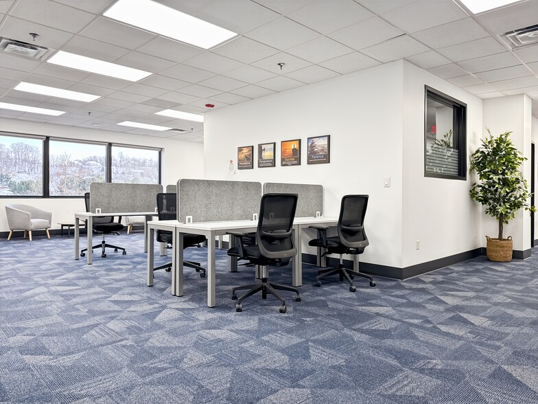 More Photos Of 300 Northpointe Cir, Seven Fields Coworking Space