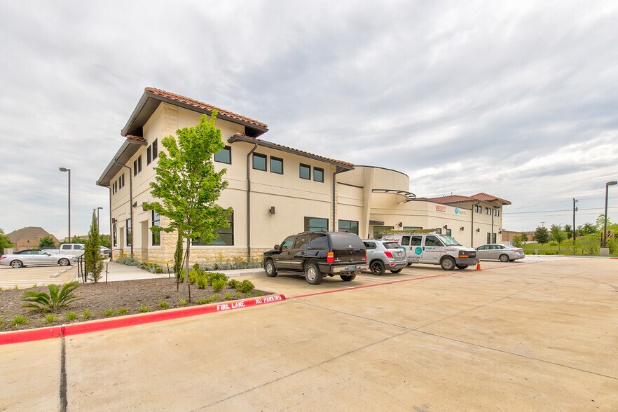 More Photos Of 9545 N Beach St, Fort Worth Medical For Lease
