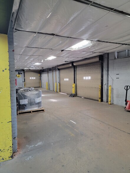 More Photos Of 4219 Richmond St, Philadelphia Flex For Lease