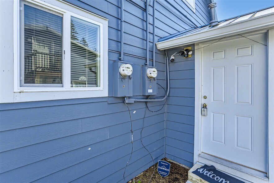 More Photos Of 2305 SE 130th Ave, Portland Apartments For Sale