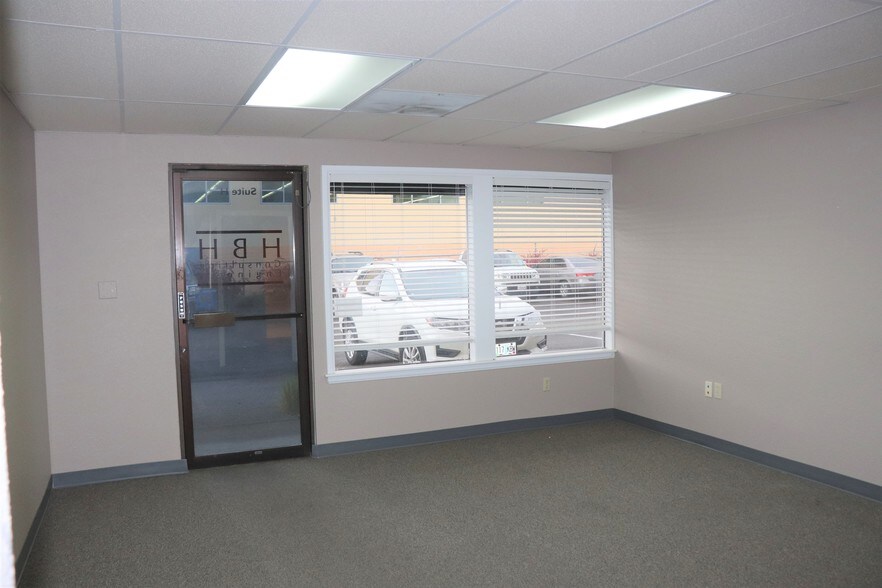 More Photos Of 2316 E Portland Rd, Newberg Storefront Retail Office For Sale