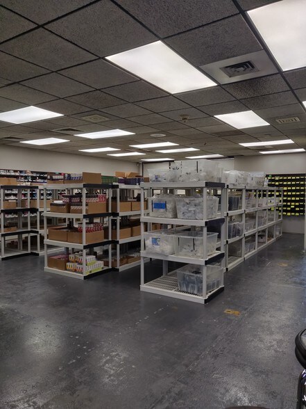 More Photos Of 2401 S 24th St, Phoenix Research And Development For Sale