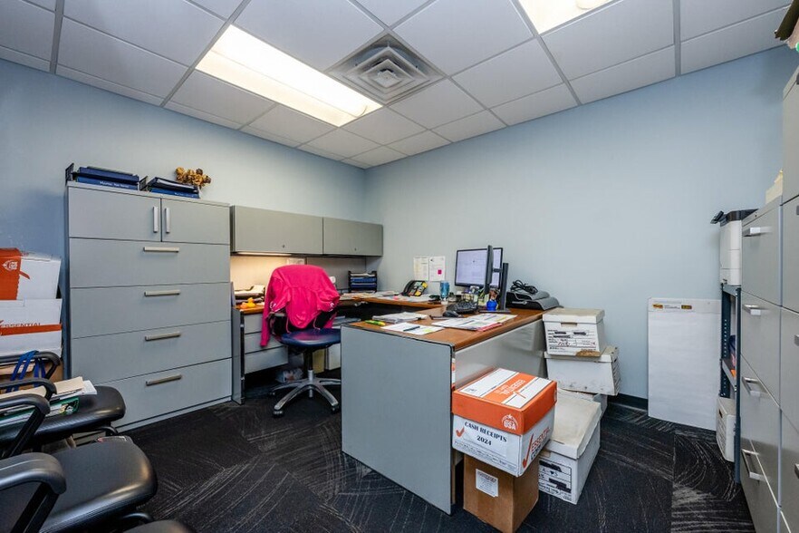 More Photos Of 521 Langley Ave, Saint Joseph Industrial For Sale