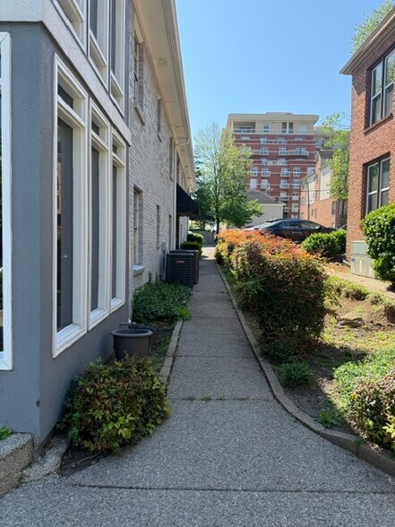 More Photos Of 3015 Poston Ave, Nashville Medical For Sale