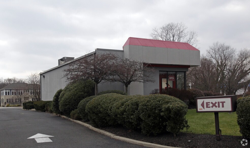 More Photos Of 2435 Rt-38, Cherry Hill Freestanding For Sale