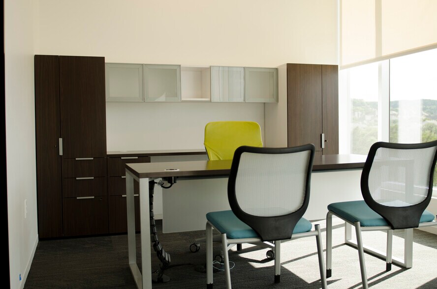 More Photos Of 22211 W Interstate 10, San Antonio Coworking Space