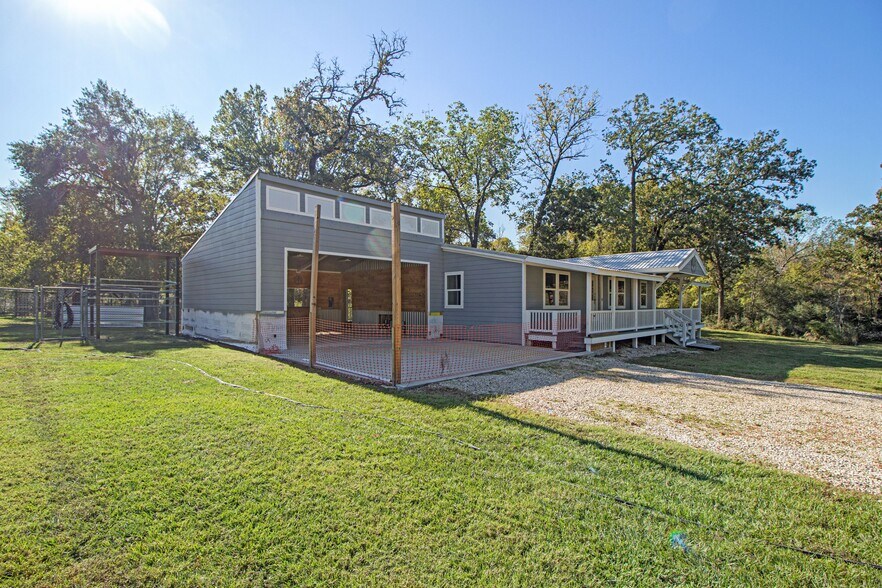 More Photos Of 2892 TX-19, Huntsville Land For Sale