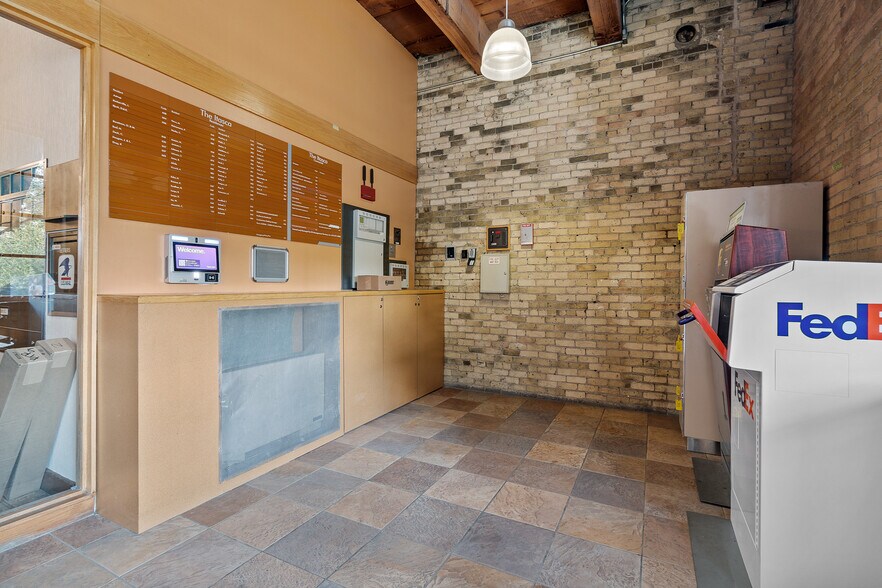 More Photos Of 702-722 N 1st St N, Minneapolis Apartments For Lease