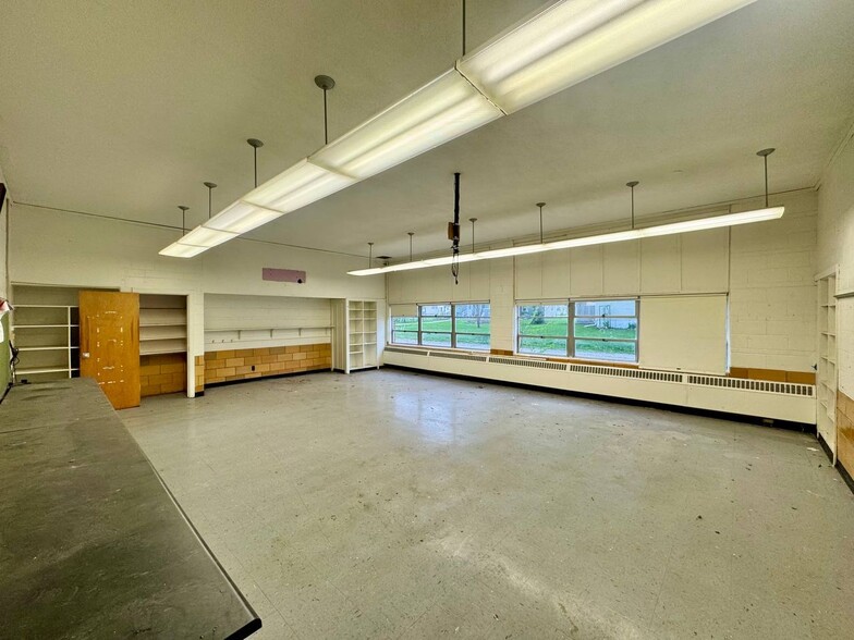 More Photos Of 111 W College Ave, Shelbina Schools For Sale