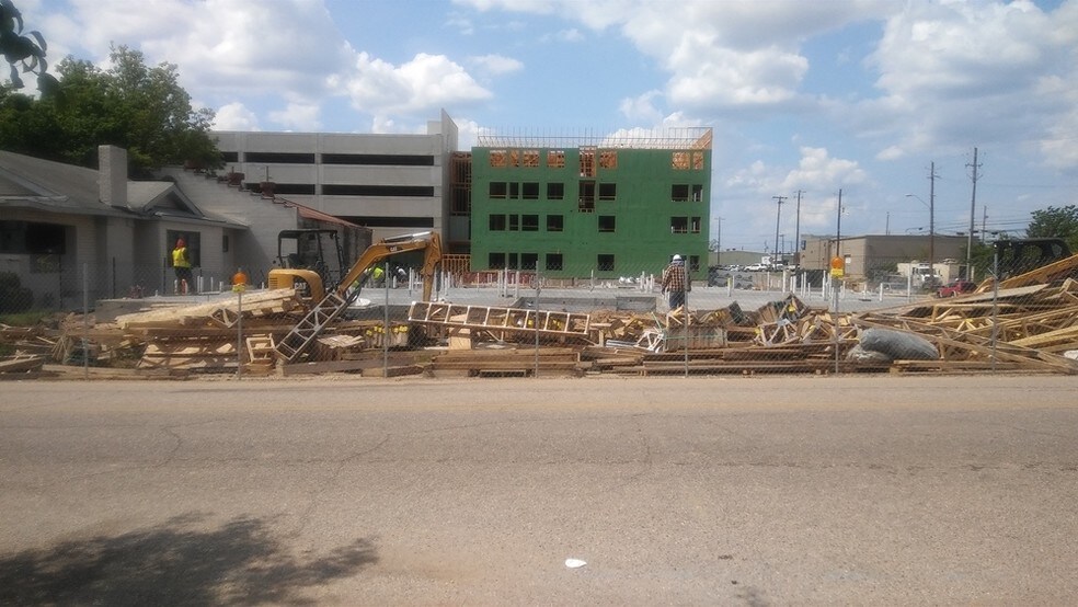 More Photos Of 2911 7th Ave S, Birmingham General Retail For Sale