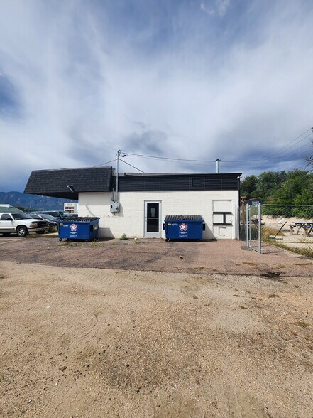 More Photos Of 2708 E Fountain Blvd, Colorado Springs Freestanding For Sale