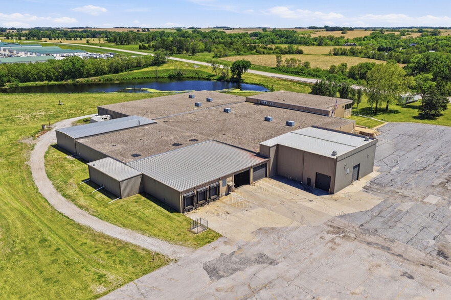 More Photos Of 13400 O St, Lincoln Manufacturing For Lease