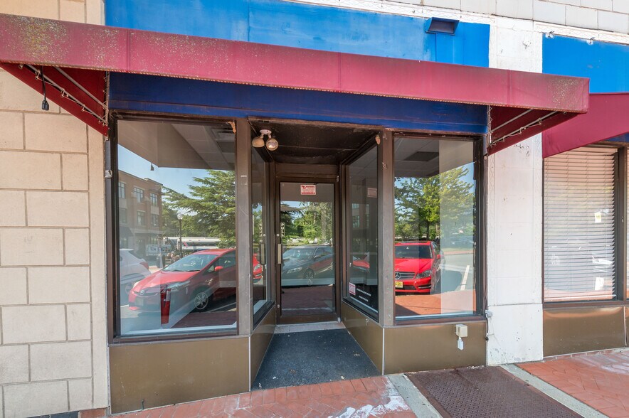 More Photos Of 151-155 Maplewood Ave, Maplewood Storefront Retail Office For Lease