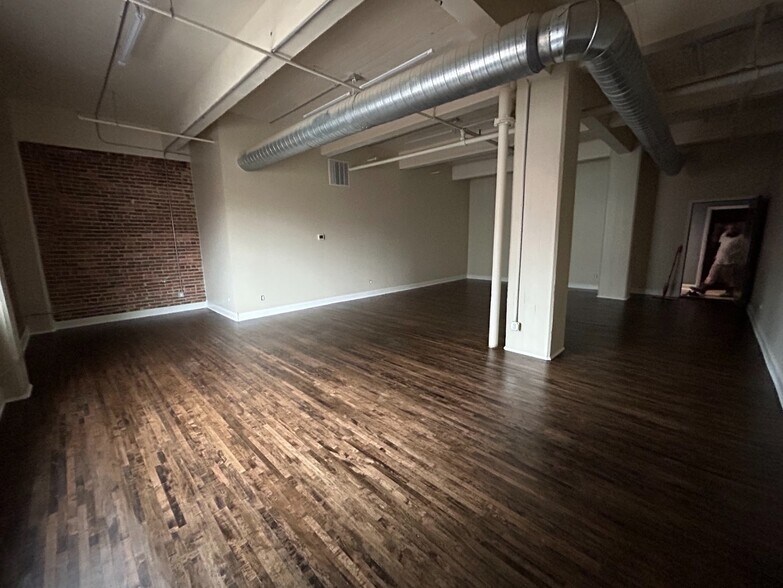 More Photos Of 817 Main St, Cincinnati Office Residential For Sale